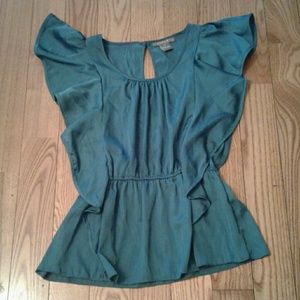 SALE Silky Flowy Cap Sleeved Shirt NWOT